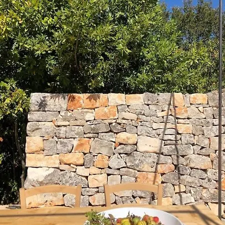 Trulli Vecchi Del Campolungo Villa *