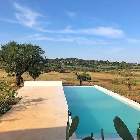 Trulli Vecchi Del Campolungo * Ostuni