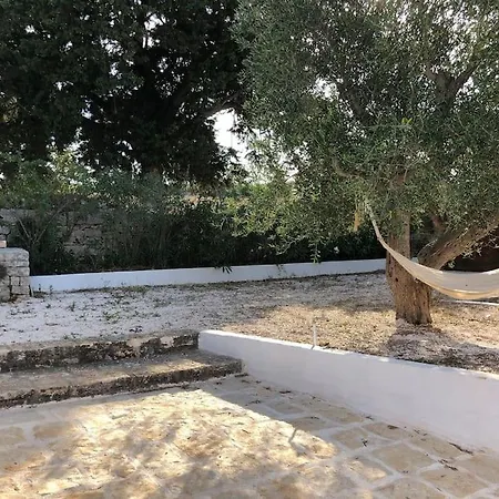 Trulli Vecchi Del Campolungo Villa