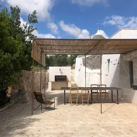 Trulli Vecchi Del Campolungo Villa *